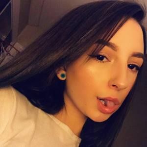 Meet your Posher, Erika